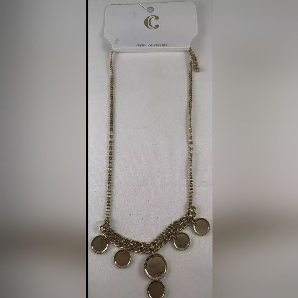 Charming Charlie Adjustable Hypo Allergenic Gold Necklace W/ Plain Charms  NWT